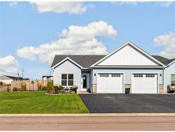 4 Mia ST Shediac, NB E4P 0Z8