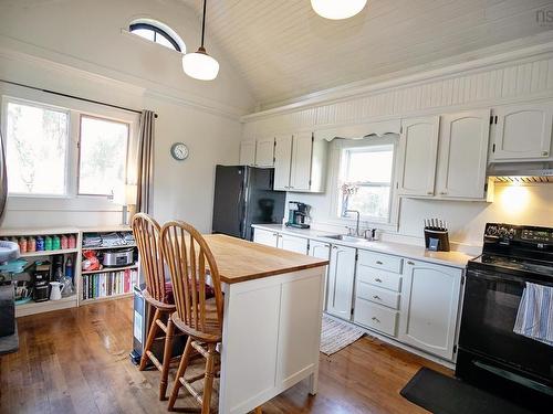 61 Victoria Street W, Amherst, NS 