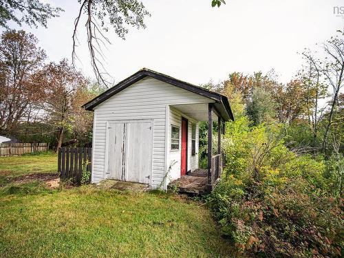 61 Victoria Street W, Amherst, NS 