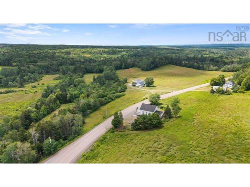 10563 Highway 2, Springhill, NS 