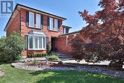 1217 ROSETHORNE ROAD Oakville (Ga Glen Abbey), ON L6M 1H5