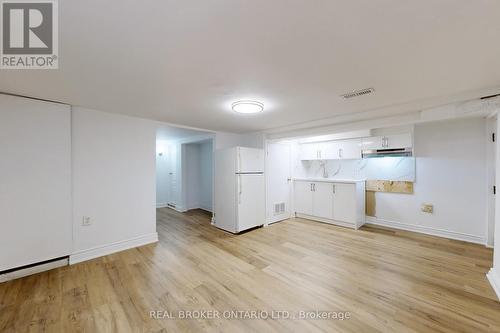 BSMT - 102 BOWIE AVENUE , Toronto, Ontario M6E 2P7 2