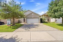 1707 CORONATION DRIVE  London North, ON N6G 5N6