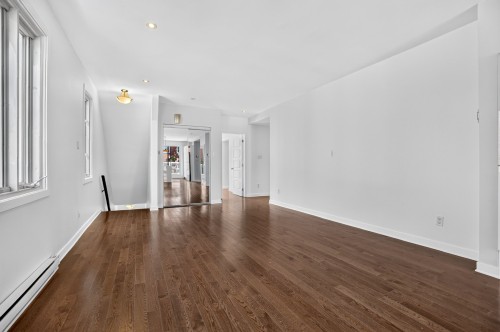 3841 Boul. Édouard-Montpetit , Montréal (Côte-des-Neiges/Notre-Dame-de-Grâce), QC H3T 1L1 2