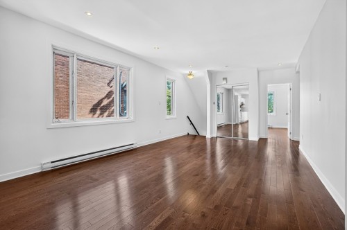 3841 Boul. Édouard-Montpetit , Montréal (Côte-des-Neiges/Notre-Dame-de-Grâce), QC H3T 1L1 3