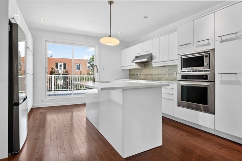 3841 Boul. Édouard-Montpetit , Montréal (Côte-des-Neiges/Notre-Dame-de-Grâce), QC H3T 1L1 5