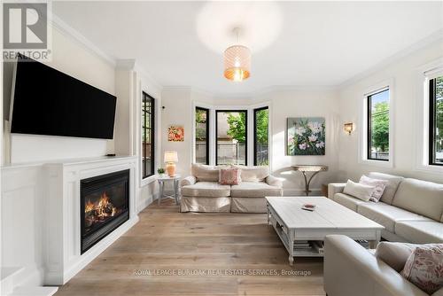 423 Smith Avenue, Burlington, ON 