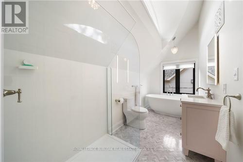 423 Smith Avenue, Burlington, ON 
