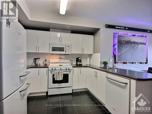 202 - 242 RIDEAU STREET , Ottawa, Ontario K1N 0B7 4