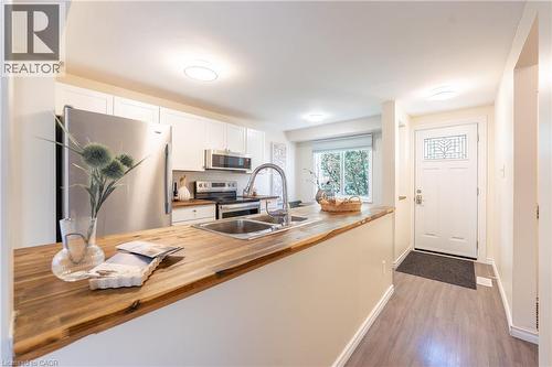 34 Camrose Court, Kitchener, ON 