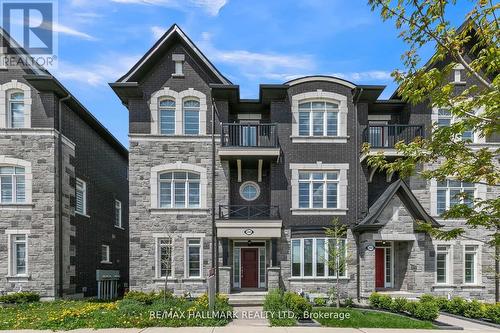 284 KING ROAD  Richmond Hill, ON L4E 1H3