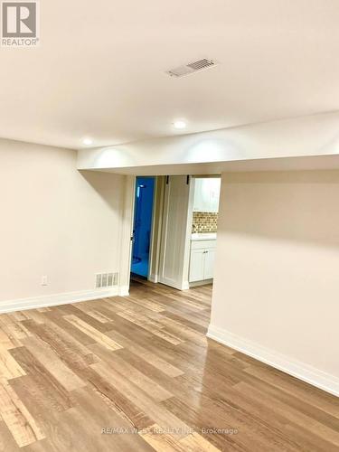BASEMENT - 5 MCDONALD DRIVE , Aurora, Ontario L4G 2T4 2