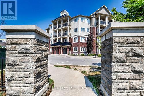 116 - 84 ASPEN SPRINGS DRIVE  Clarington (Bowmanville), ON L1C 0V3