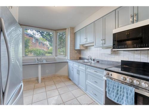 7-8402 Little River, Windsor, ON 