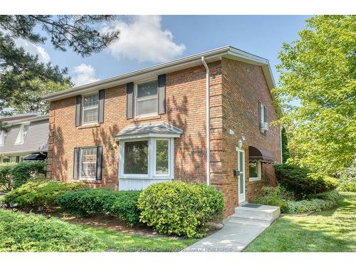 7-8402 Little River, Windsor, ON 