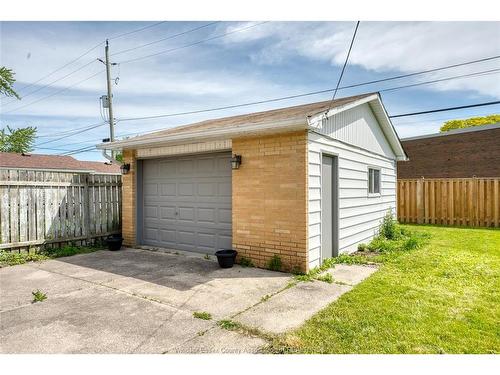 962 Watson, Windsor, ON 