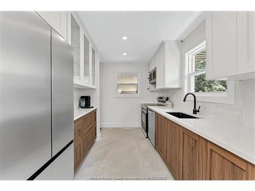 994 Isabelle, Windsor, ON 