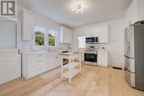 25 Central Street, Waterloo, ON 