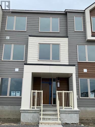 32 LIMNOS LANE N , Ottawa, Ontario K2S 0V5 2