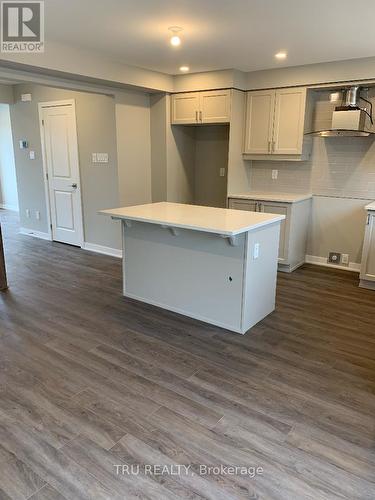 32 LIMNOS LANE N , Ottawa, Ontario K2S 0V5 5