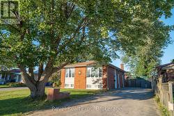 12 NIGHTINGALE DRIVE North Bay (Ferris), ON P1A 2P9
