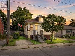 92 MARY Street Brantford, ON N3S 3B6