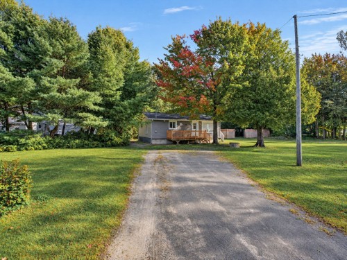 168 Rue Kedro  Saint-Colomban, QC J7K 1W9
