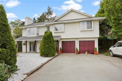 877 Admirals Rd Esquimalt, BC V9A 2P1