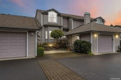 #21-3633 Cedar Hill Rd Saanich, BC V8P 3Z3