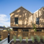 #6-1520 Louise Pl Saanich, BC V8P 2T8