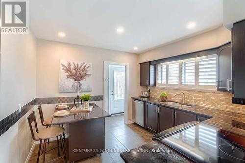 371 ELIZABETH STREET , Oshawa, Ontario L1J 5S7 5