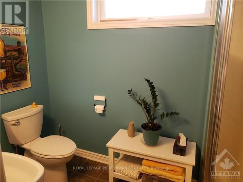 3376 CHILLIWACK WAY , Ottawa, Ontario K1T 1P7 5