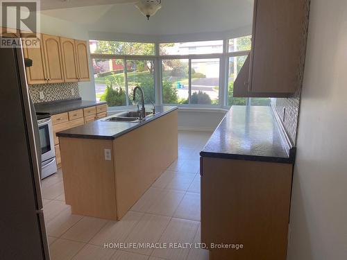 25 THORNRIDGE CRESCENT  Kitchener, ON N2M 4V9