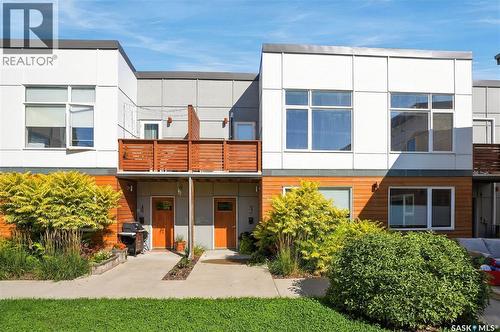 3 313 D AVENUE S  Saskatoon, SK S7M 1R2
