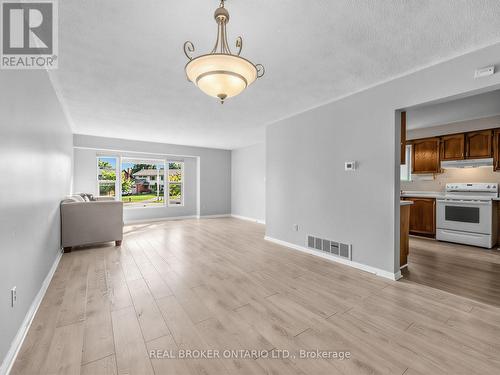 2733 Los Palmas Court, Mississauga, ON 