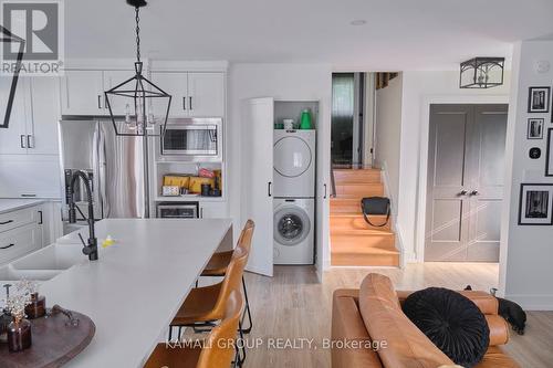 29 1/2 GRAPEVIEW DRIVE , St. Catharines, Ontario L2S 2W4 3