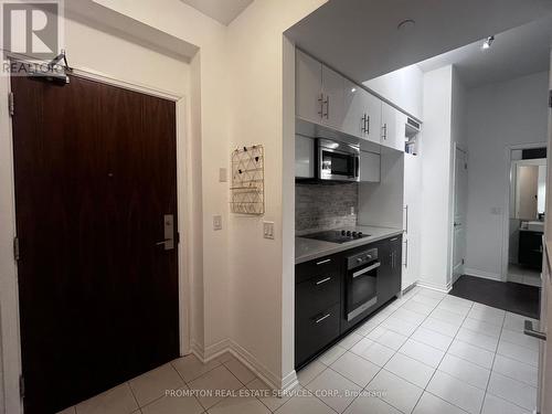 207 - 8 MERCER STREET , Toronto, Ontario M5V 0C4 2