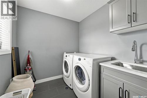 311 Dagnone Crescent, Saskatoon, SK 