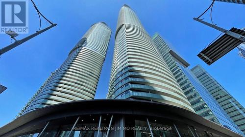 2610 - 12 YORK STREET , Toronto, Ontario M5J 0A9 2