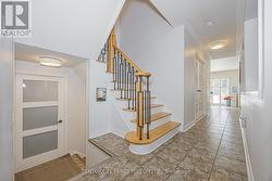 Oak staircase to 2nd flr - 