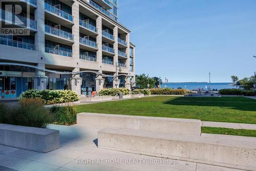 217 - 2119 LAKE SHORE BOULEVARD W , Toronto, Ontario M8V 4E8 3