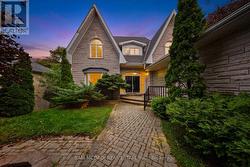 41 COOPERAGE CRESCENT Richmond Hill, ON L4C 4M2