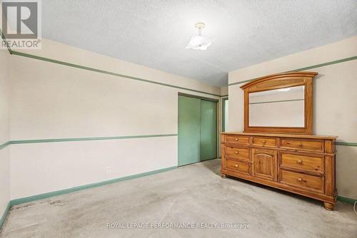 1374 Highgate Road, Ottawa, ON 