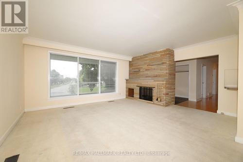 41 COMMONS DRIVE , Toronto, Ontario M1T 1E3 5