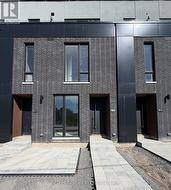 236 ELLIS AVENUE  St. Catharines, ON L2P 0H2