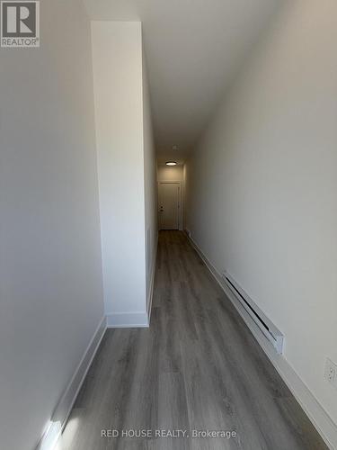 236 ELLIS AVENUE , St. Catharines, Ontario L2P 0H2 2