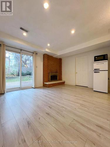 MAIN - 171 ANGUS DRIVE , Toronto, Ontario M2J 2W9 5