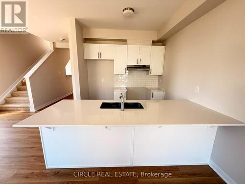 739 HAFLINGER ROW , Ottawa, Ontario K0A 2Z0 4
