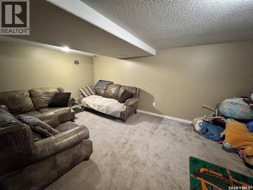 405 2Nd Avenue E, Biggar, SK 
