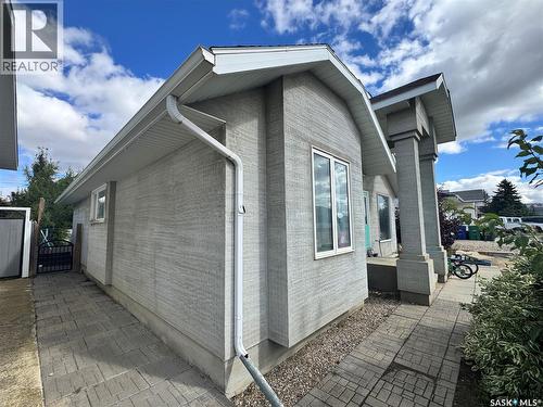 405 2Nd Avenue E, Biggar, SK 